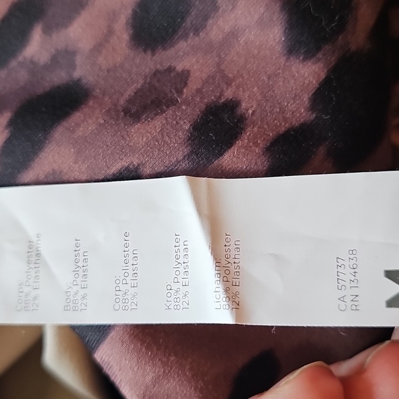 Fabletics PowerHold Leopard Print Leggings Size M - Picture 3 of 4